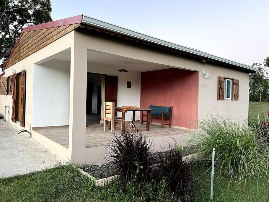 Jolie Petite Maison A La Campagne Le Moule Bagian luar foto